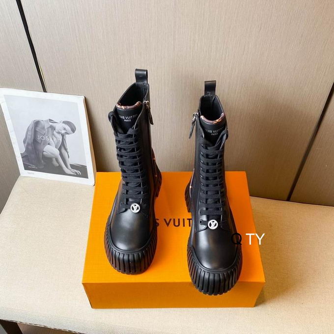 Louis Vuitton Boots Wmns ID:20221203-265